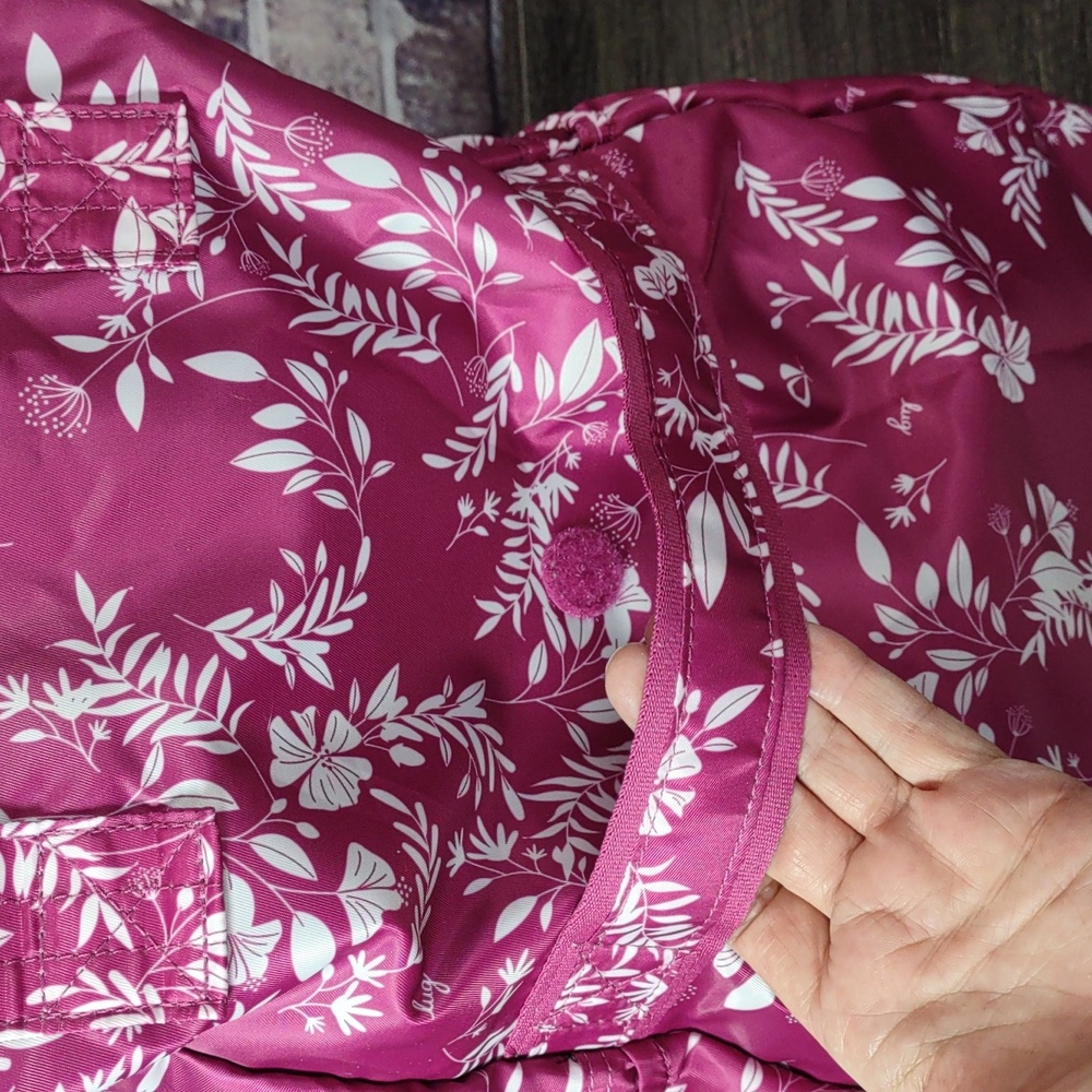 Lug® "Ranger XL" Packable Botanical Print Tote Bag - Picture 13 of 16